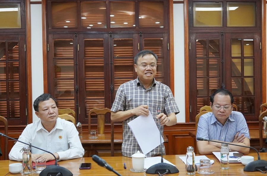 Phó Chủ tịch UBND tỉnh Quảng Trị Lê Đức Tiến phát biểu tại buổi gặp mặt.