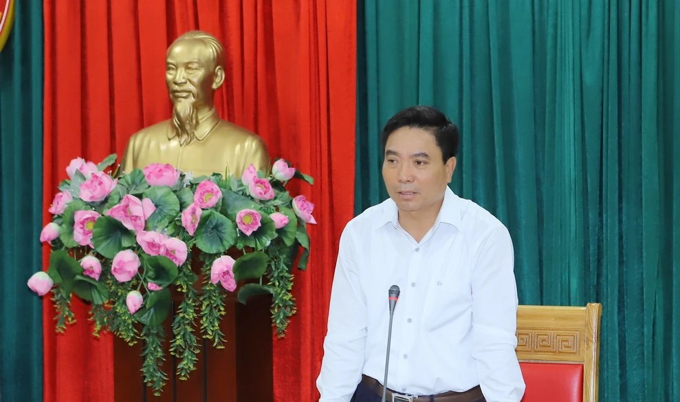 Bí thư Tỉnh ủy Nguyễn Doãn Anh phát biểu tại buổi làm việc với Trường Chính trị tỉnh Thanh Hóa.