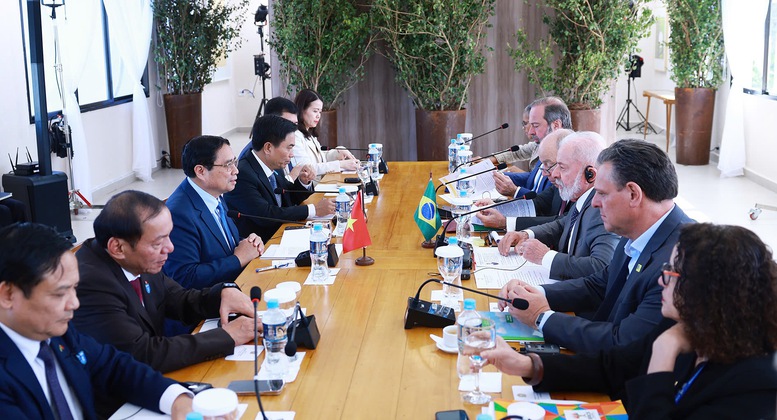 Thủ tướng Chính phủ Phạm Minh Chính hội đàm với Tổng thống Brazil Luiz Inacio Lula da Silva Bên lề Hội nghị Thượng đỉnh BRICS mở rộng tại Brazil vào tháng 7 năm 2025 - Ảnh: VGP