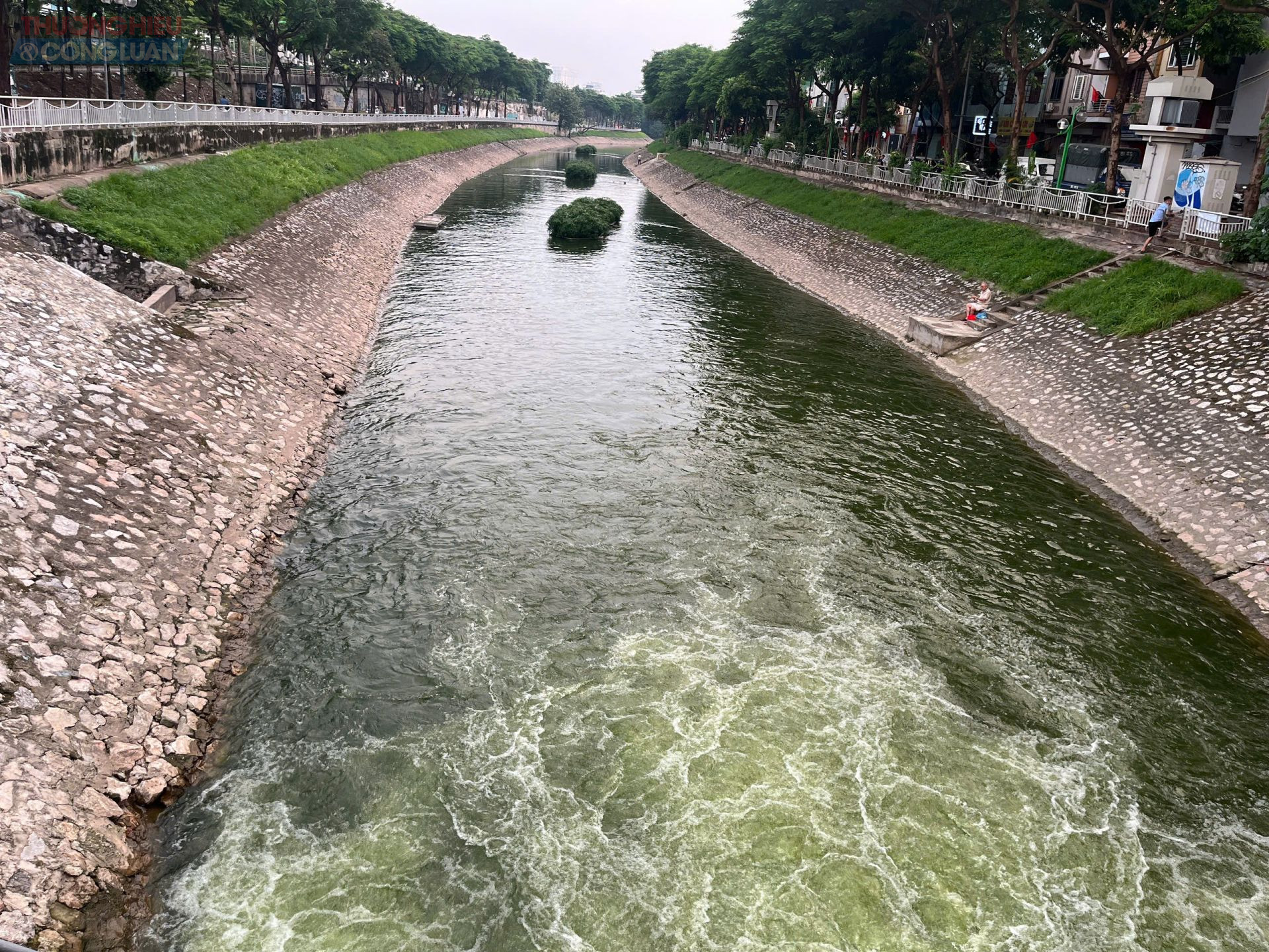 Hà Nội: Dòng nước Hồ Tây “thổi hồn” giúp sông Tô Lịch thay màu áo mới