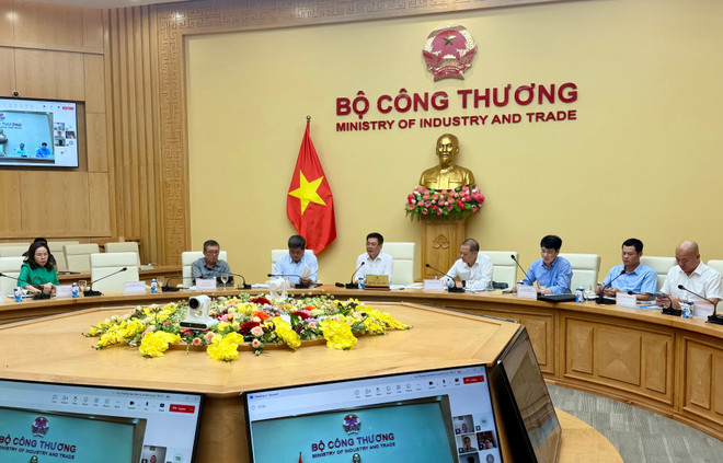 Bộ Công Thương tổ chức hội nghị thúc đẩy xuất khẩu gạo. (Ảnh: PV/Vietnam+) Bộ Công Thương tổ chức hội nghị thúc đẩy xuất khẩu gạo. (Ảnh: PV/Vietnam+)
