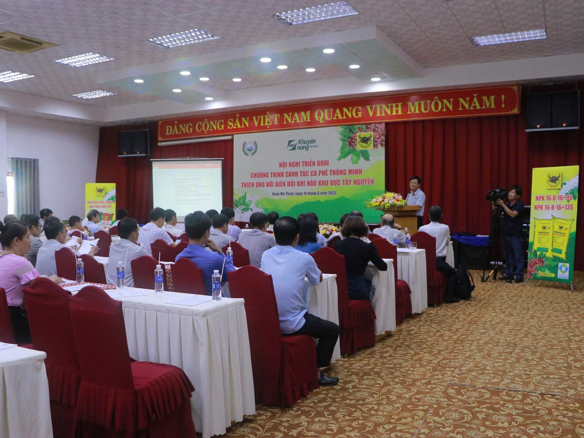 Từ năm 2023, Công ty Cổ phần Phân bón Bình Điền đã bắt đầu khởi động “Chương trình canh tác cà phê thông minh thích ứng với biến đổi khí hậu” tại các tỉnh vùng Tây Nguyên nhằm giúp bà con nông dân sản xuất cà phê hiệu quả và bảo vệ môi trường