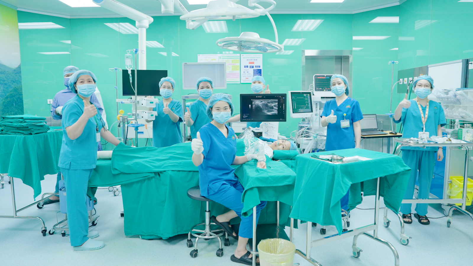 BVĐK Hồng Ngọc – mục tiêu phẫu thuật không đau. BVĐK Hồng Ngọc – mục tiêu phẫu thuật không đau.