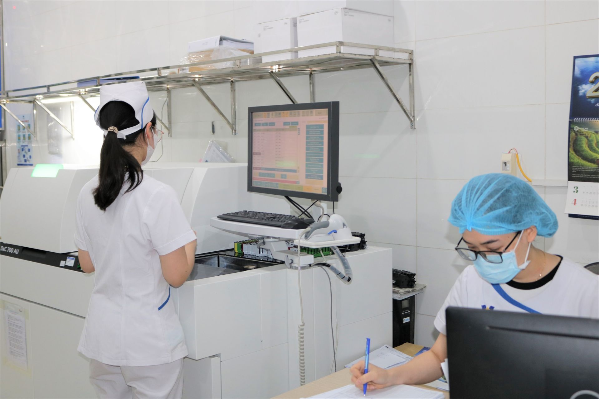 tỷ lệ bệnh viện ngoài công lập triển khai bệnh án điện tử mới đạt 18,75%, khiến nhiều cơ sở có nguy cơ không kịp hoàn thành đúng tiến độ mà Chính phủ yêu cầu trước ngày 30/9/2025. (Ảnh minh họa)