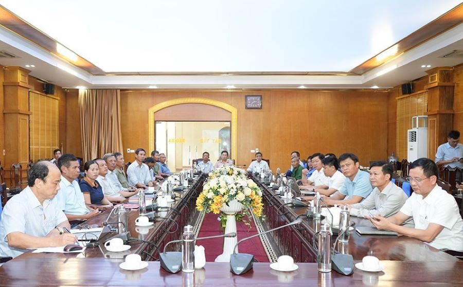 Các đại biểu dự hội nghị.