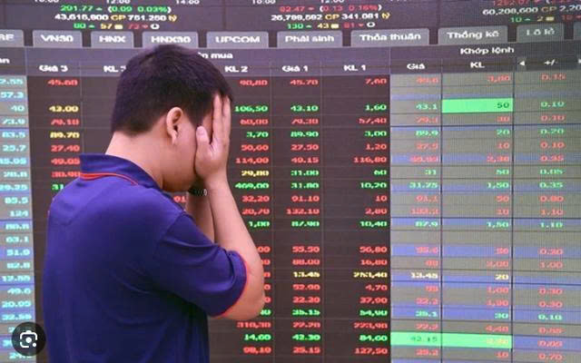 Nhận định chứng khoán 11/9: VN-Index hồi phục yếu, công ty chứng khoán cảnh báo rủi ro tiềm ẩn