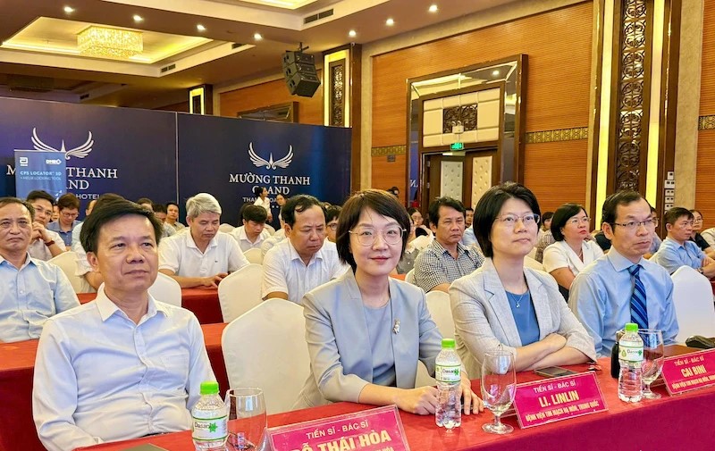 Các đại biểu tham gia hội thảo