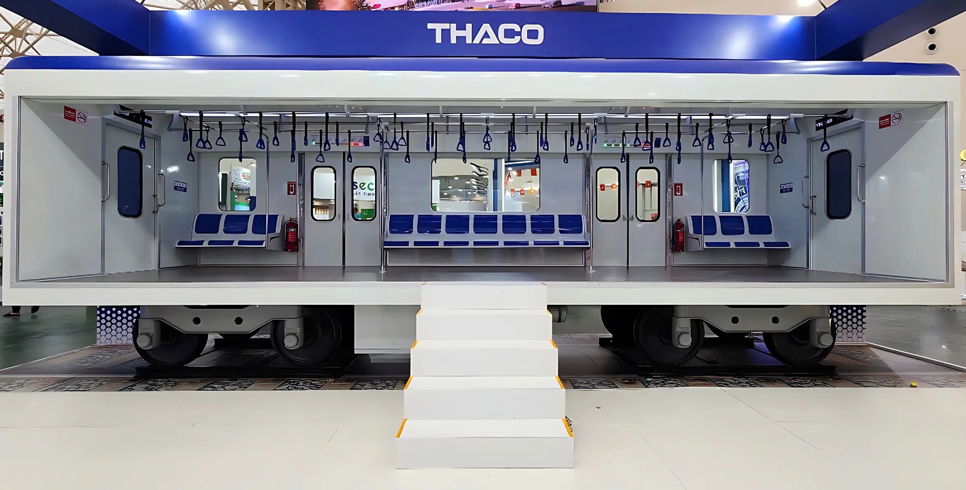 Mô hình toa tàu đô thị do THACO sản xuất được trưng bày tại Triển lãm Thành tựu phát triển kinh tế - xã hội Mô hình toa tàu đô thị do THACO sản xuất được trưng bày tại Triển lãm Thành tựu phát triển kinh tế - xã hội