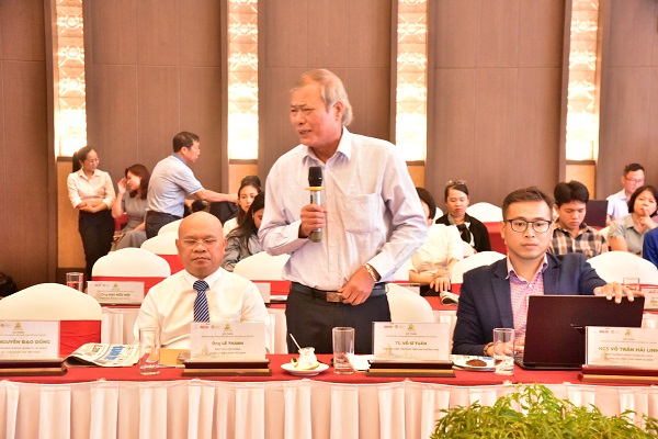 Đại biểu phát biểu trong phiên thảo luận mở