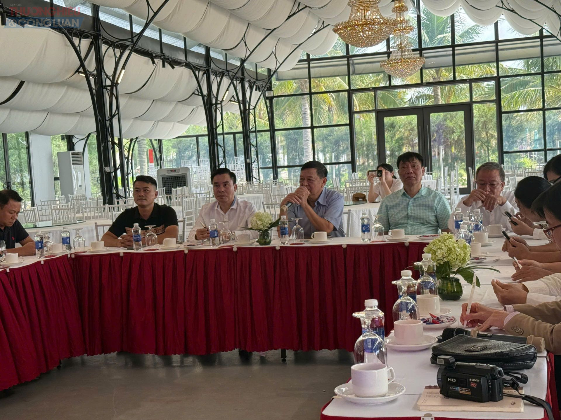 Ông Nguyễn Đăng Sinh - Chủ tịch Hiệp hội VATAP phát biểu tại cuộc họp.