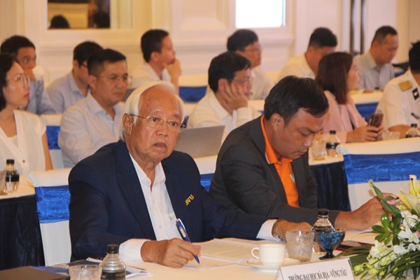 Các đại biểu tham gia tọa đàm