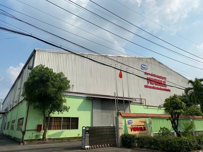 Bên ngoài Công ty Bên ngoài Công ty