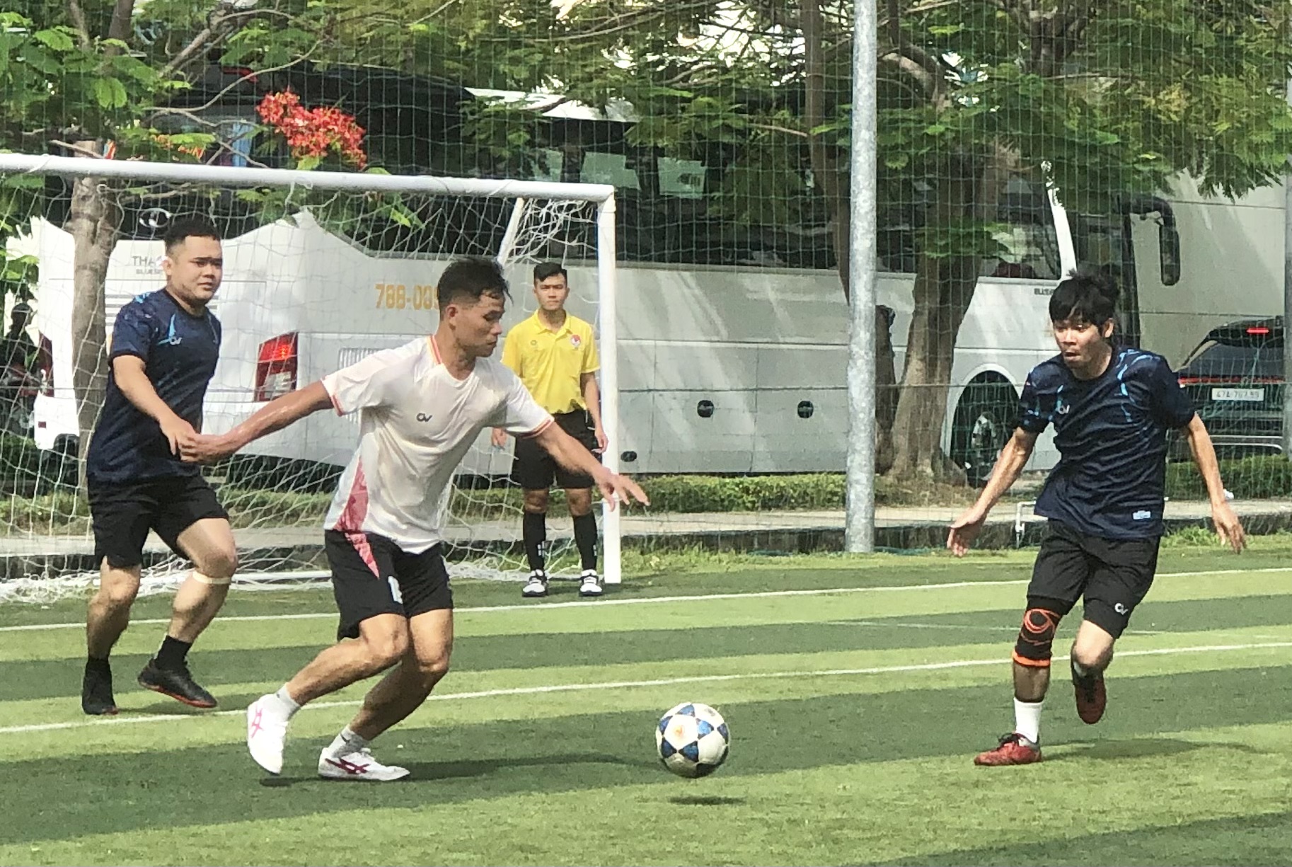 Một số hình ảnh về Lễ Khai mạc Hội thao – Văn nghệ và những trận đấu môn bóng đá mi ni. Ảnh: VH Một số hình ảnh về Lễ Khai mạc Hội thao – Văn nghệ và những trận đấu môn bóng đá mi ni. Ảnh: VH