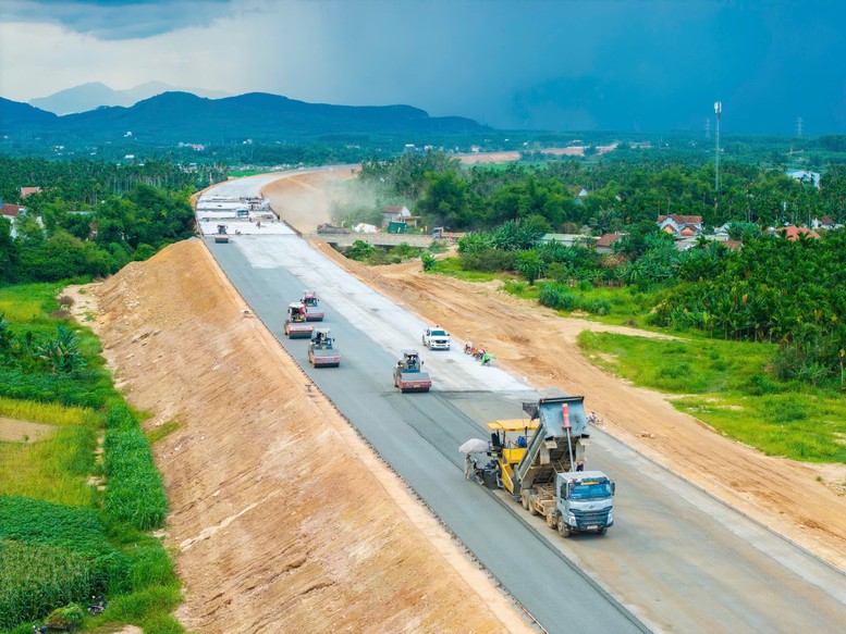 Không gia hạn các dự án giao thông trọng điểm quốc gia có kế hoạch hoàn thành trong năm 2025