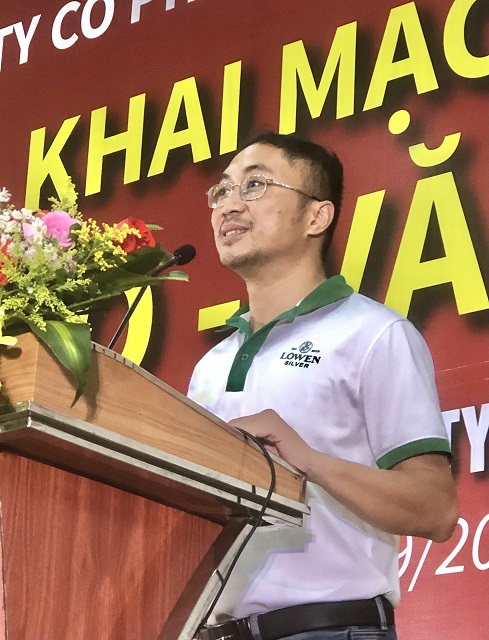 Đại diện đội ngũ trọng tài và vận động viên thực hiện nghi thức tuyên thệ. Ảnh: VH Đại diện đội ngũ trọng tài và vận động viên thực hiện nghi thức tuyên thệ. Ảnh: VH