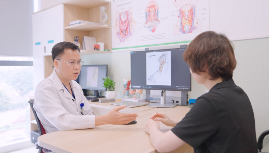 Tiêm chất làm đầy dây thanh: Hy vọng mới cho bệnh nhân mất tiếng, khàn giọng