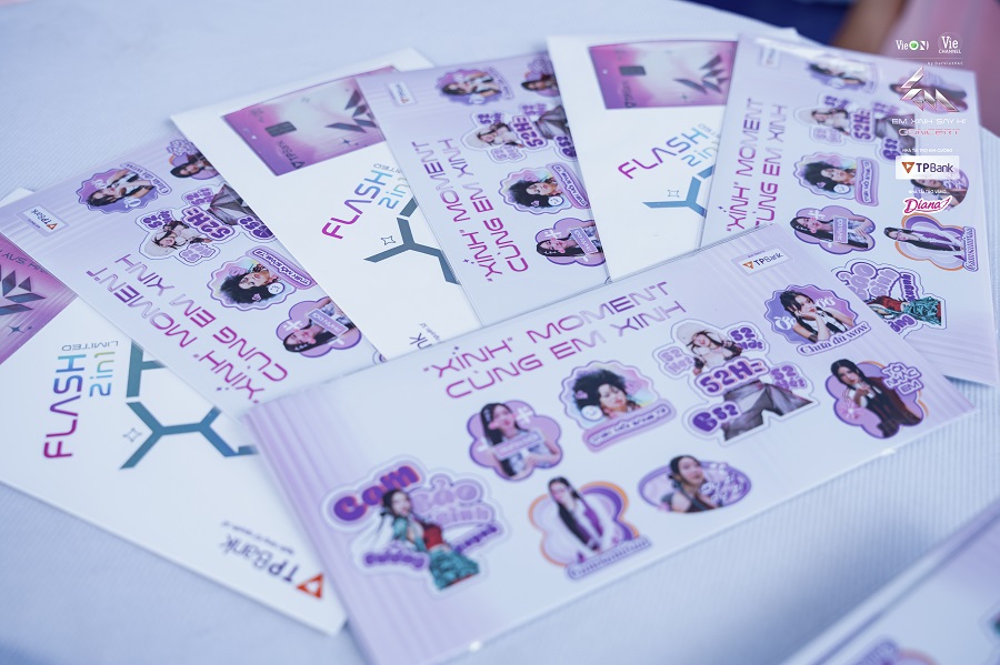 TPBank mang đến hàng ngàn quà tặng độc đáo khiến cộng đồng Xinhiu thích mê.