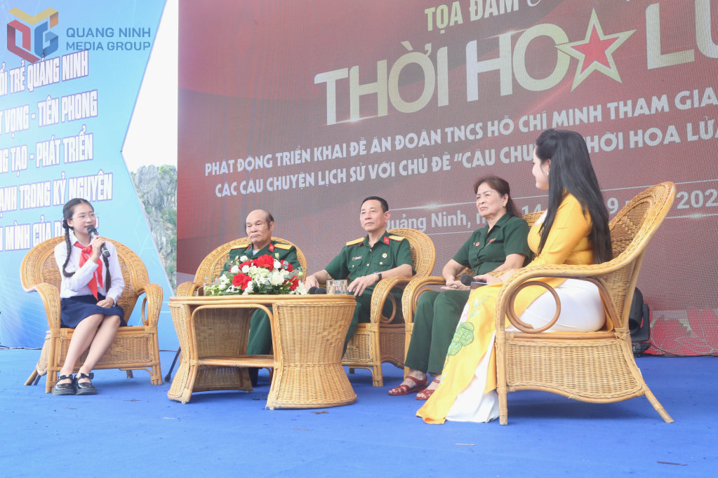 Các đại biểu khách mời là cựu chiến binh tham gia tọa đàm Các đại biểu khách mời là cựu chiến binh tham gia tọa đàm