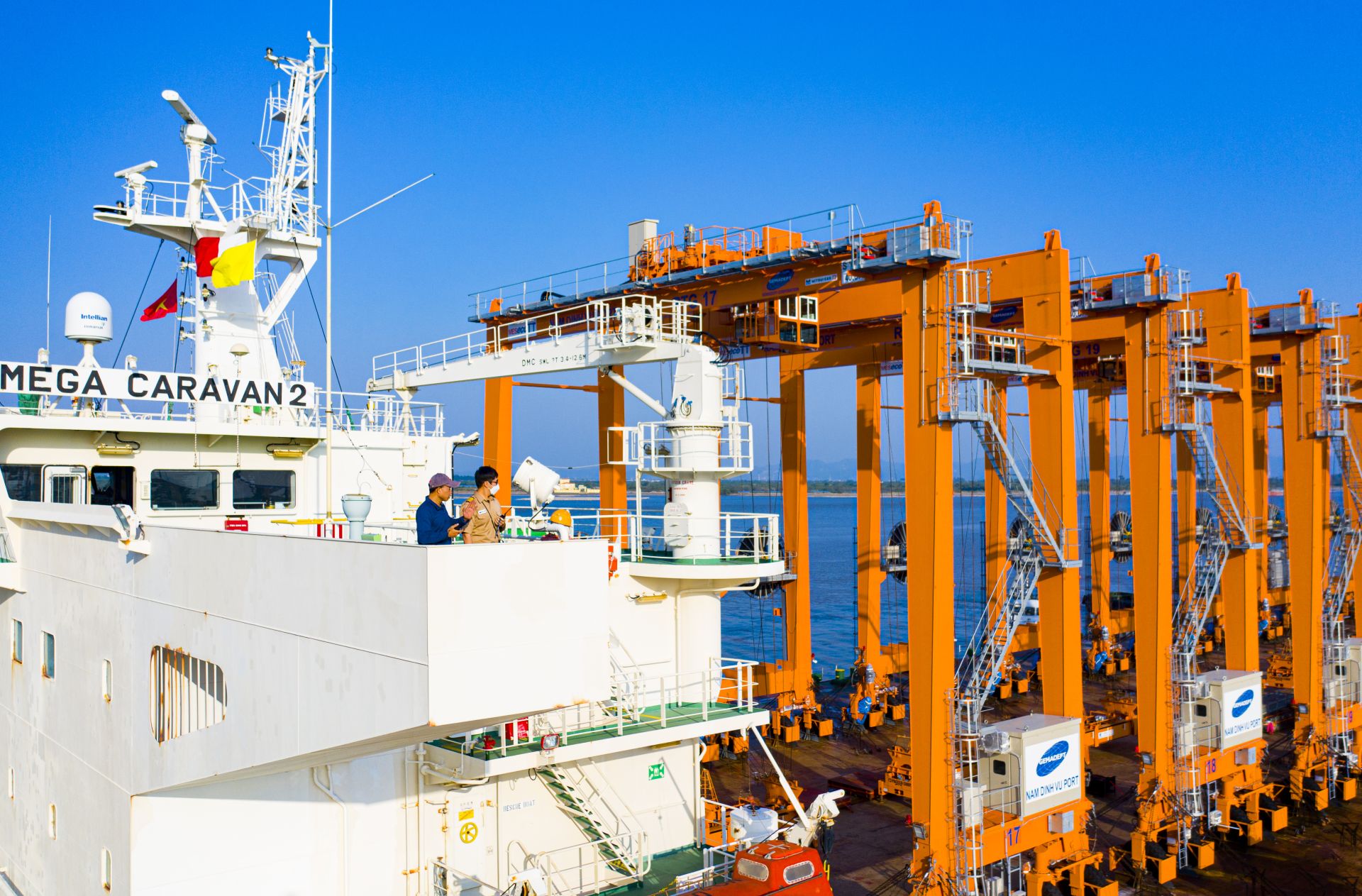 Việc uỷ quyền sẽ góp phần cải cách hành chính, tinh gọn bộ máy, nâng cao tính chủ động, trách nhiệm trong giải quyết công việc của Sở Công Thương. Việc uỷ quyền sẽ góp phần cải cách hành chính, tinh gọn bộ máy, nâng cao tính chủ động, trách nhiệm trong giải quyết công việc của Sở Công Thương.