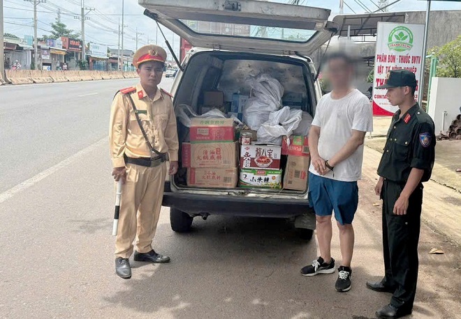 Ông W.G.J cùng xe và hàng hóa vi phạm