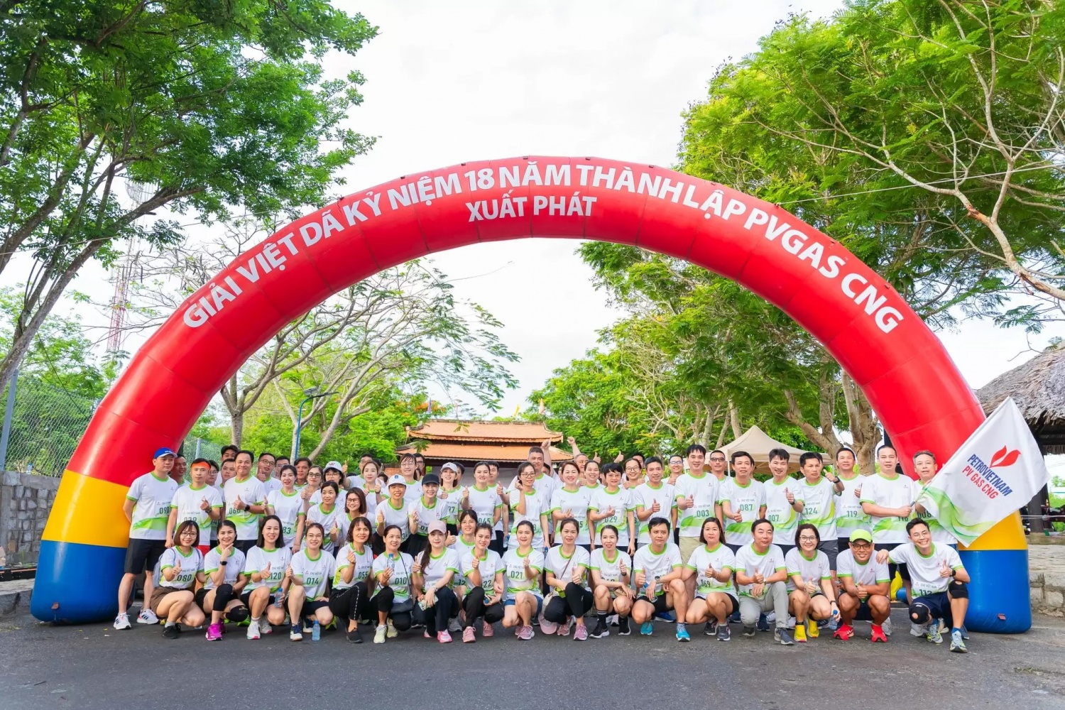 Tập thể CBCNV tại Giải việt dã chào mừng 18 năm thành lập PV GAS CNG