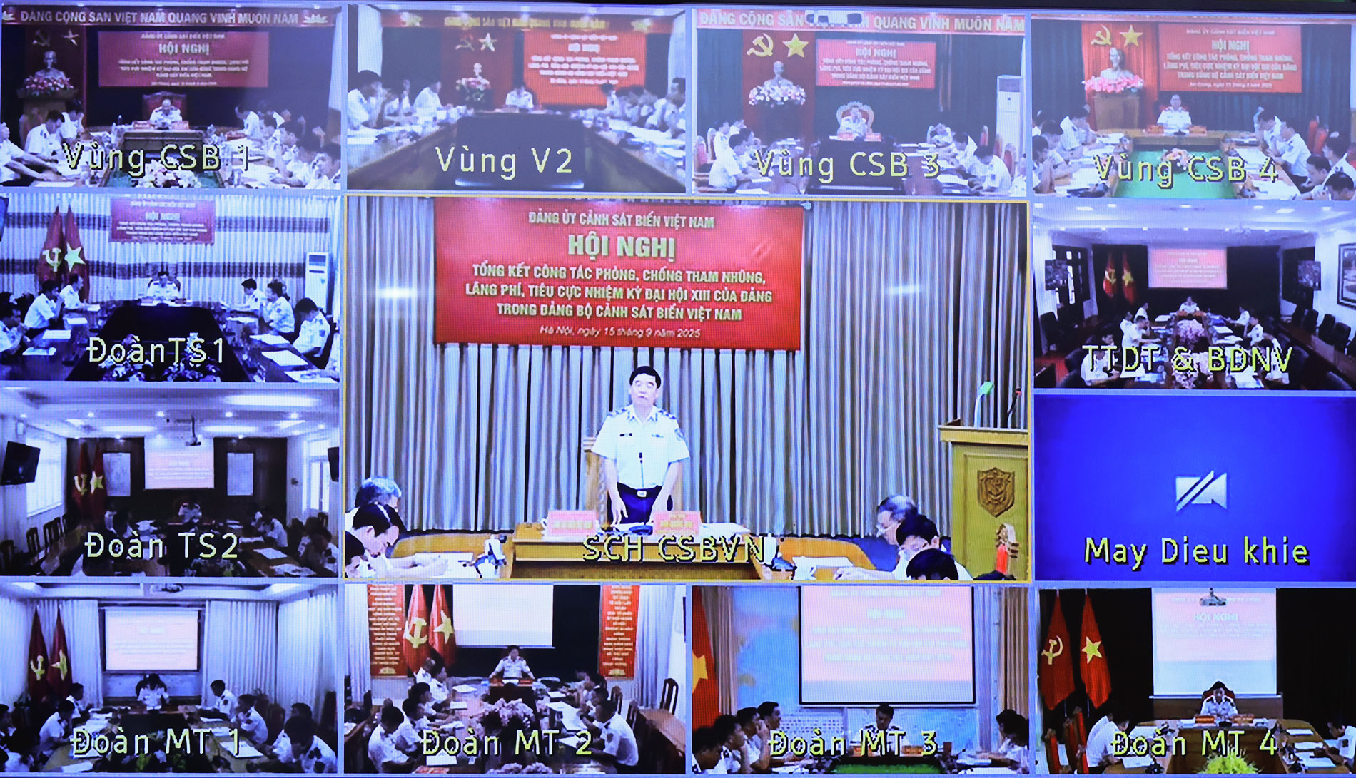 Hội nghị được tổ chức trực tiếp kết hợp trực tuyến đến 11 điểm cầu Hội nghị được tổ chức trực tiếp kết hợp trực tuyến đến 11 điểm cầu