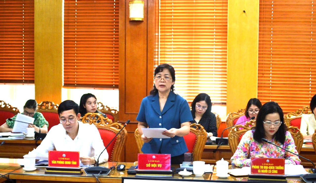 Lãnh đạo Sở Nội vụ báo cáo công tác chuẩn bị Đại hội Thi đua yêu nước tỉnh Lạng Sơn lần thứ VI, năm 2025