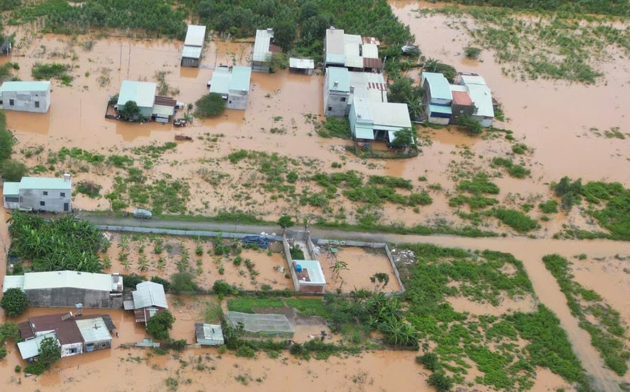 Nhiều khu vực tại phường Phước Tân bị ngập nặng thời gian qua. Ảnh: V.D