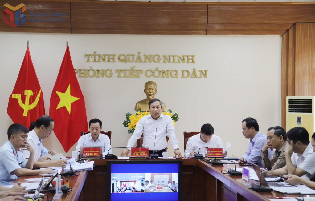 Ông Vũ Đại Thắng, Ủy viên Trung ương Đảng, Bí thư Tỉnh ủy, Trưởng Đoàn ĐBQH tỉnh Quảng Ninh tiếp và chỉ đạo giải quyết các kiến nghị của công dân. Ông Vũ Đại Thắng, Ủy viên Trung ương Đảng, Bí thư Tỉnh ủy, Trưởng Đoàn ĐBQH tỉnh Quảng Ninh tiếp và chỉ đạo giải quyết các kiến nghị của công dân.