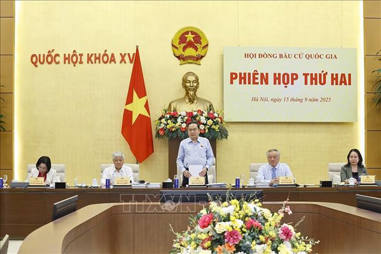 Chủ tịch Quốc hội Trần Thanh Mẫn chủ trì Phiên họp thứ hai Hội đồng Bầu cử quốc gia- Ảnh: Doãn Tấn/TTXVN