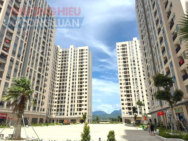 Chung cư The Ori Garden là dự án nhà ở xã hội kết hợp thương mại tọa lạc tại khu đô thị xanh Bàu Tràm, Phường Hải Vân, TP. Đà Nẵng. Chung cư The Ori Garden là dự án nhà ở xã hội kết hợp thương mại tọa lạc tại khu đô thị xanh Bàu Tràm, Phường Hải Vân, TP. Đà Nẵng.