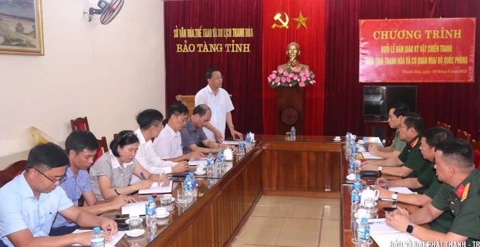 Bảo tàng tỉnh Thanh Hóa bàn giao 2 kỷ vật chiến tranh cho cơ quan MIA/Bộ Quốc phòng