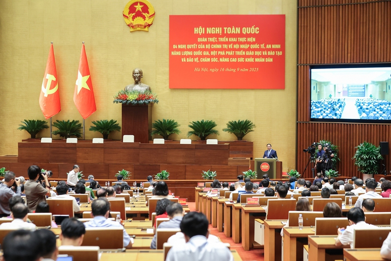 Thủ tướng nhấn mạnh một số kết quả đạt được trong lĩnh vực giáo dục và đào tạo thời gian qua - Ảnh: VGP/Nhật Bắc Thủ tướng nhấn mạnh một số kết quả đạt được trong lĩnh vực giáo dục và đào tạo thời gian qua - Ảnh: VGP/Nhật Bắc