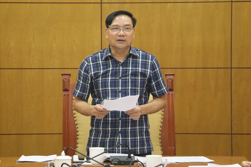 Đồng chí Trần Đăng Sâm, Trưởng Ban Pháp chế HĐND tỉnh kết luận hội nghị.