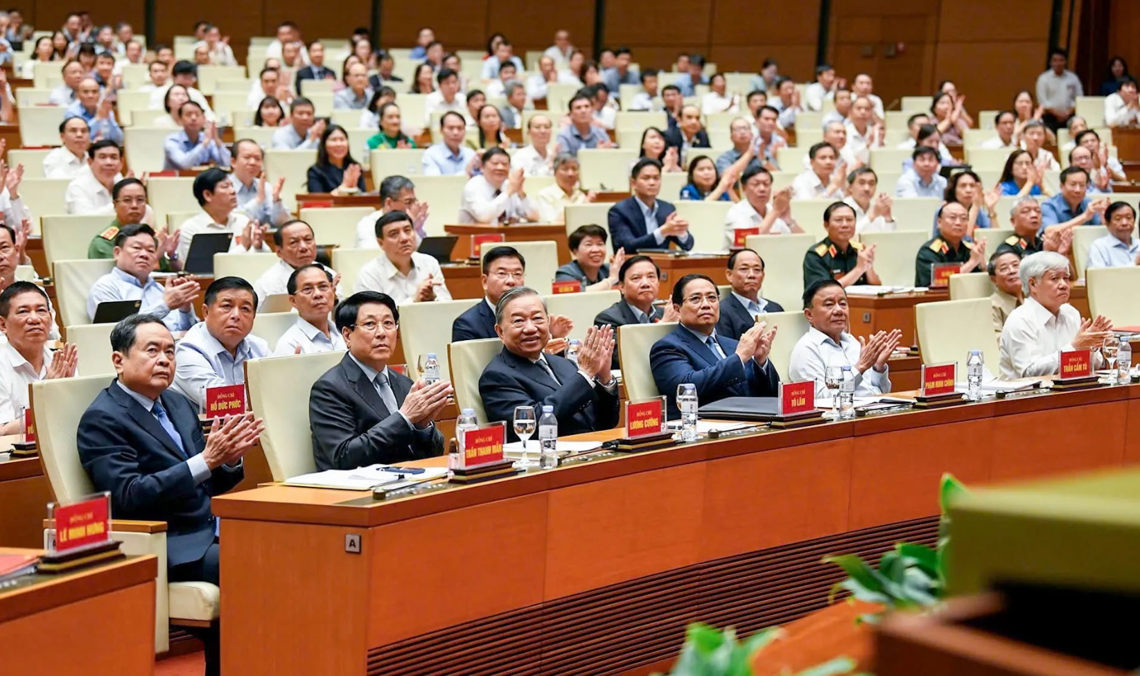 Đảng ủy Vietcombank tham dự Hội nghị toàn quốc quán triệt, triển khai thực hiện 04 Nghị quyết của Bộ Chính trị