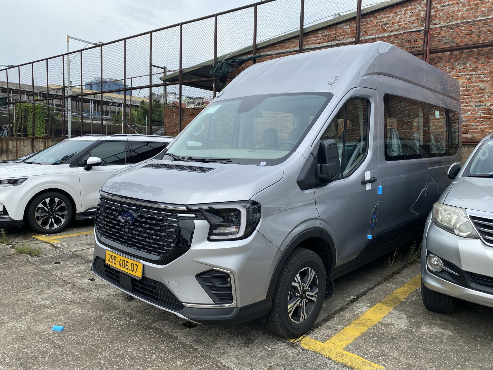 Xu hướng du lịch gia đình năm 2025: Nhu cầu thuê xe riêng tăng mạnh