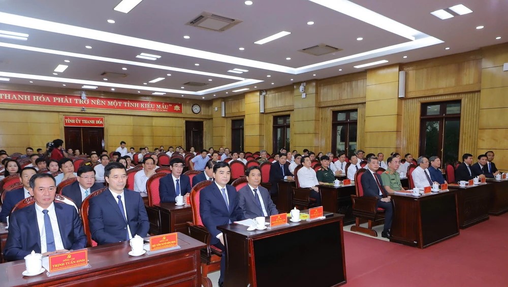 Các đại biểu tham dự hội nghị