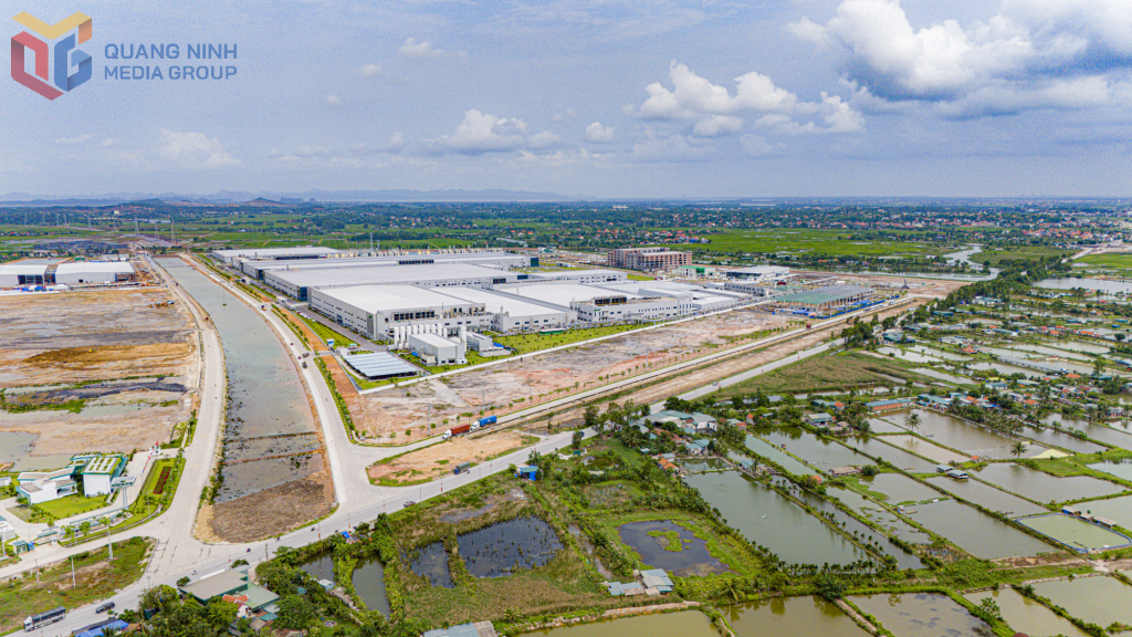 Khu công nghiệp (KCN) Sông Khoai là một trong những KCN được đầu tư bài bản, đồng bộ và hiện đại về hạ tầng, đã, đang và sẽ đón nhiều nhà đầu tư chất lượng cao trong lĩnh vực công nghiệp chế biến, chế tạo.