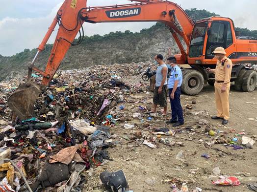Giám sát tiêu hủy lô hàng hóa vi phạm