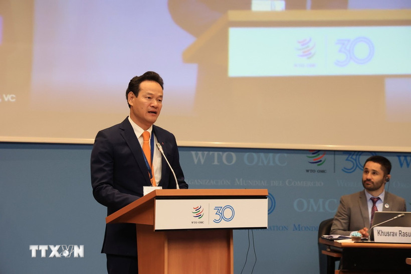 Đại sứ Mai Phan Dũng. (Ảnh: Anh Hiển/TTXVN)