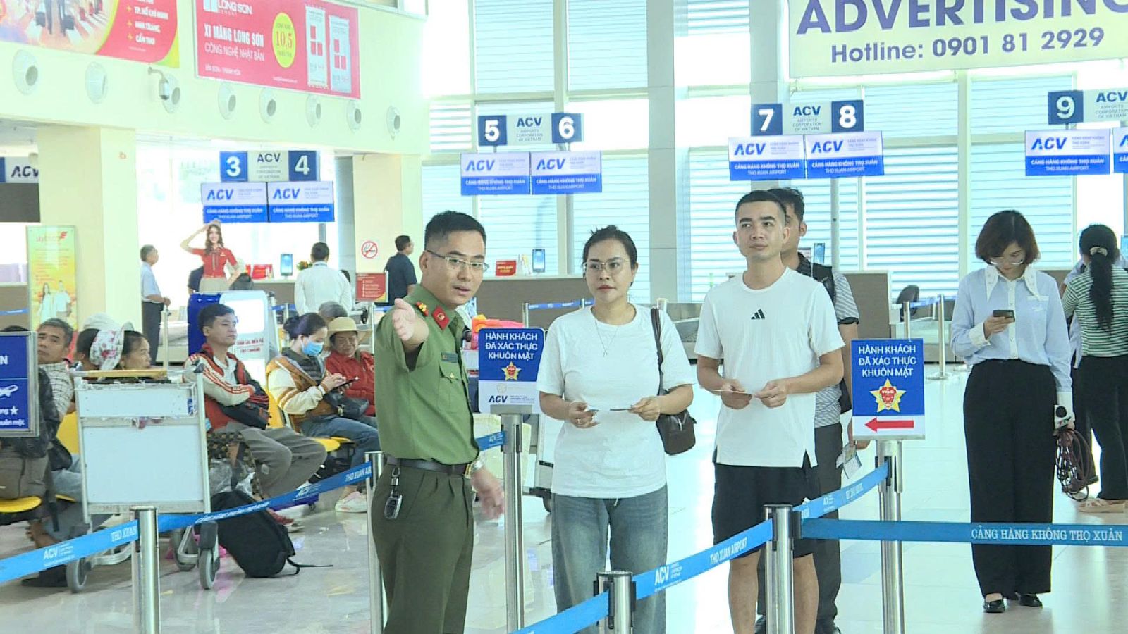 Gần 11.800 hành khách thực hiện thu thập sinh trắc học tại quầy thủ tục Cảng hàng không Thọ Xuân