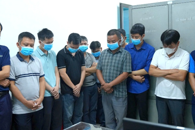 Các đối tượng tại cơ quan điều tra.