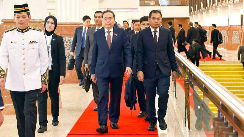 Lễ đón Chủ tịch Quốc hội Trần Thanh Mẫn hội đàm với Chủ tịch Hạ viện Malaysia TanSri Dato' Johari bin Abdul. (Ảnh: DOÃN TẤN/ TTXVN)