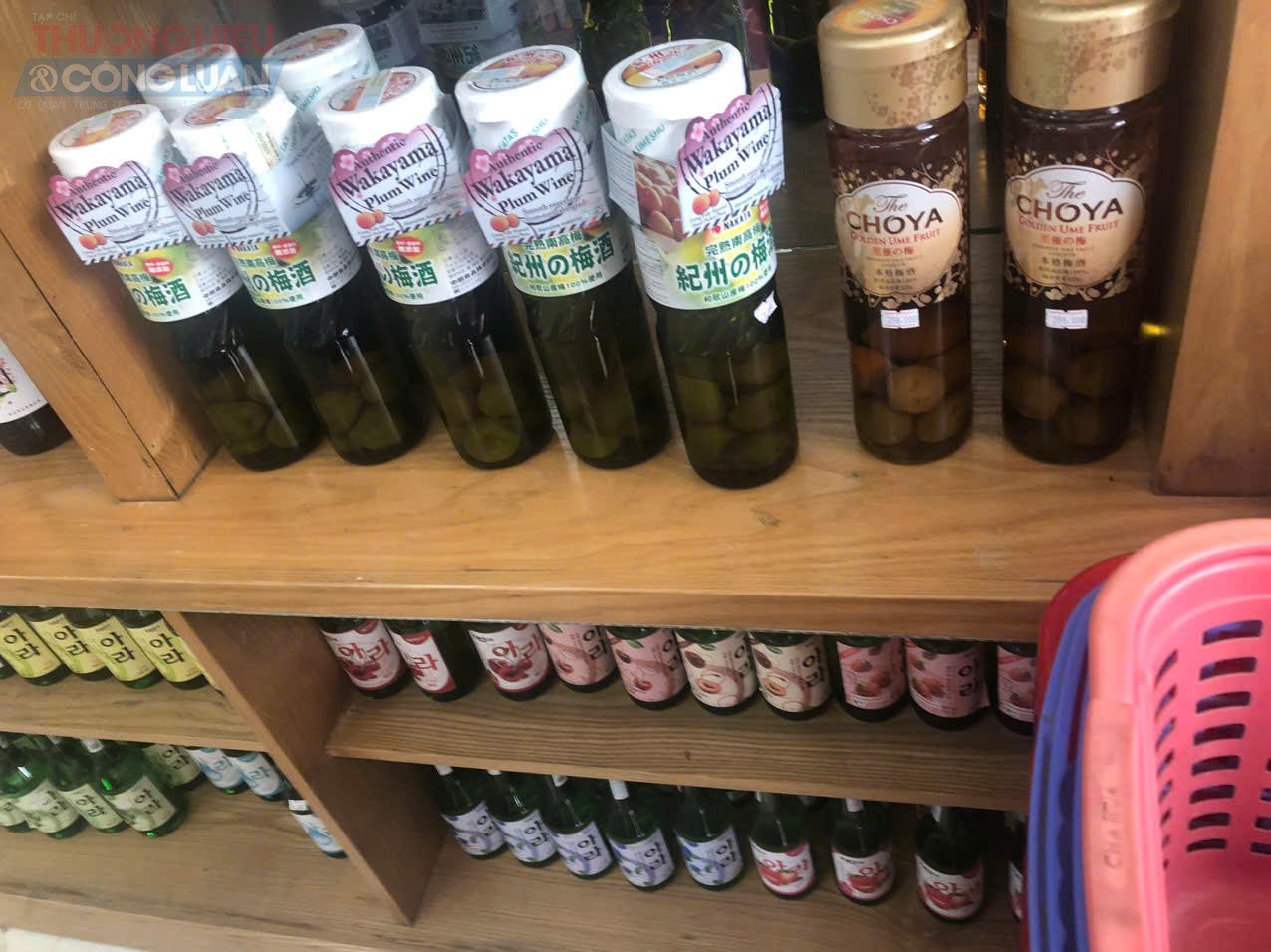 Sản phẩm có xuất xứ nước ngoài nhưng không có tem nhãn phụ tiếng Việt được bày bán 