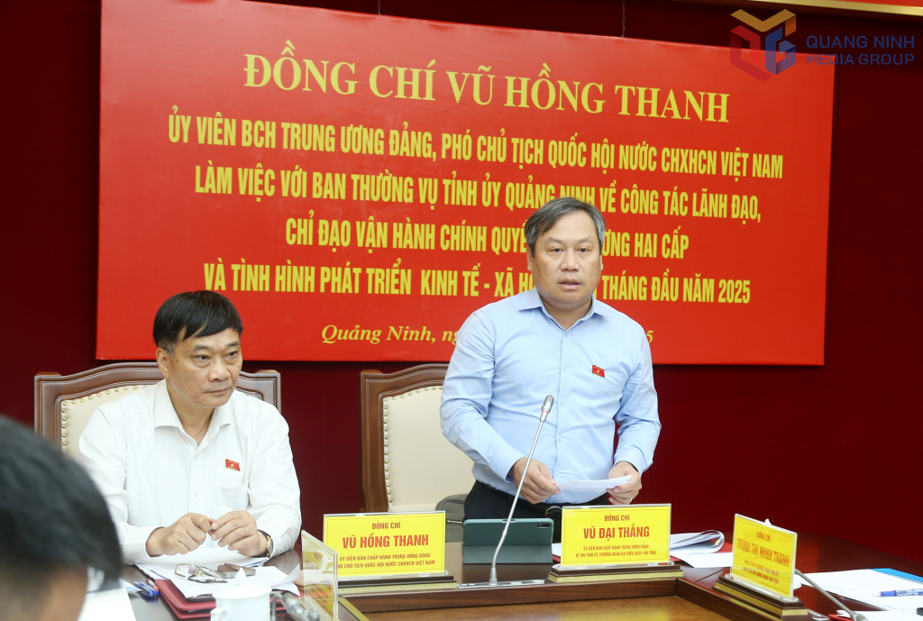 Ông Vũ Đại Thắng, Ủy viên Trung ương Đảng, Bí thư Tỉnh ủy, Trưởng đoàn ĐBQH tỉnh Quảng Ninh, phát biểu tại buổi làm việc.