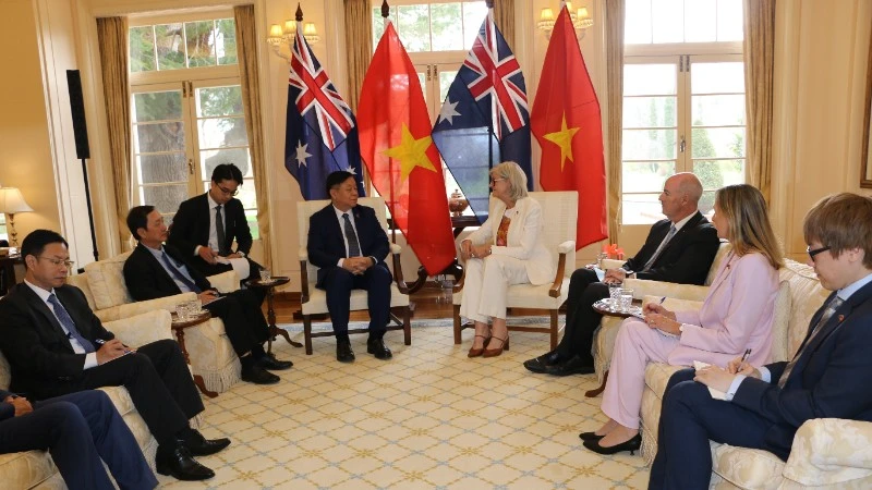 Đoàn đại biểu Đảng Cộng sản Việt Nam thăm và làm việc tại Australia