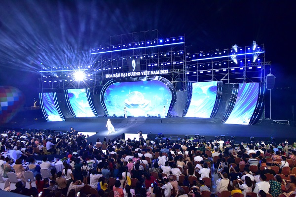 Quang cảnh đêm chung kết