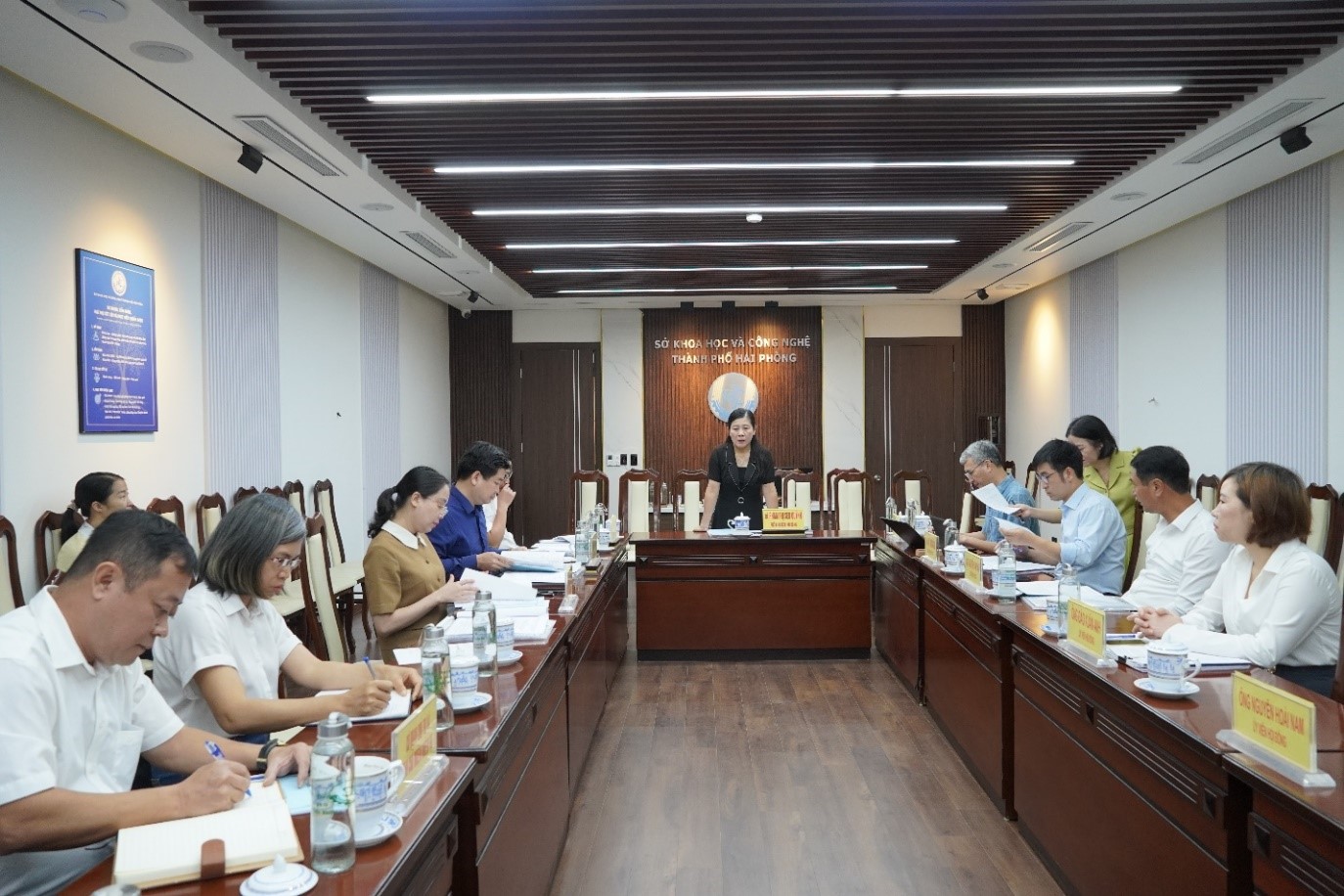 Phó Giám đốc Sở KH&CN Hải Phòng Phạm Thị Sen Quỳnh chủ trì hội nghị.