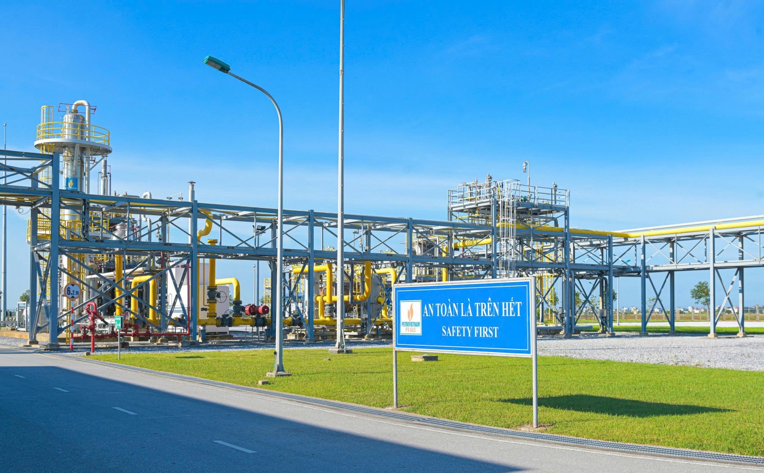 Một góc công trình khí Hàm Rồng – Thái Bình