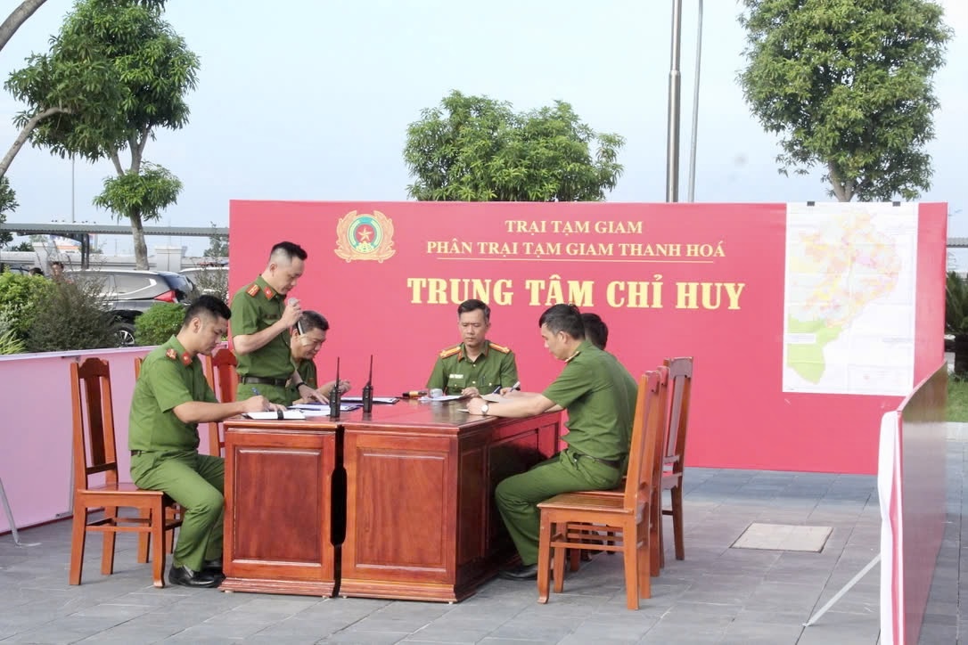 Trung tâm Chỉ huy